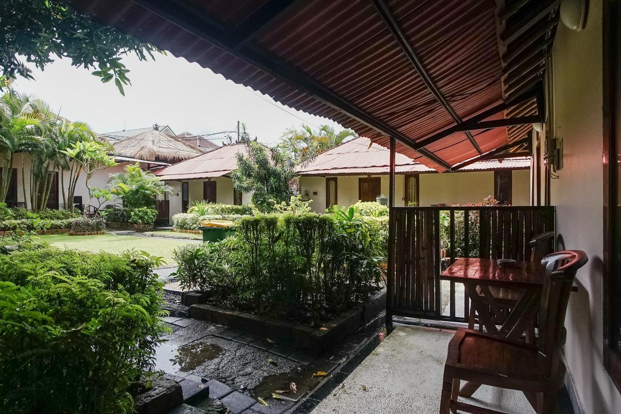 Готель Kampung 168 Джимбаран Екстер'єр фото