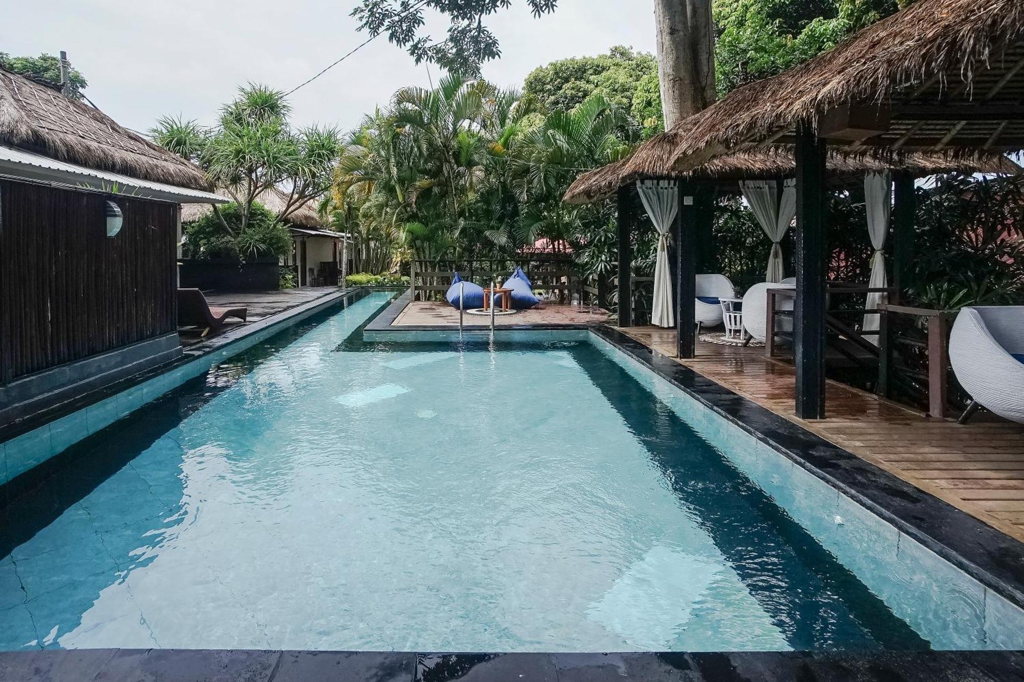 Готель Kampung 168 Джимбаран Екстер'єр фото