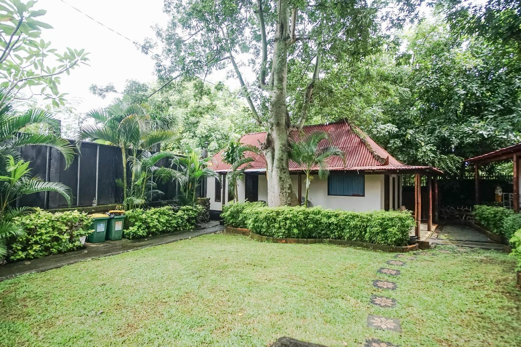 Готель Kampung 168 Джимбаран Екстер'єр фото